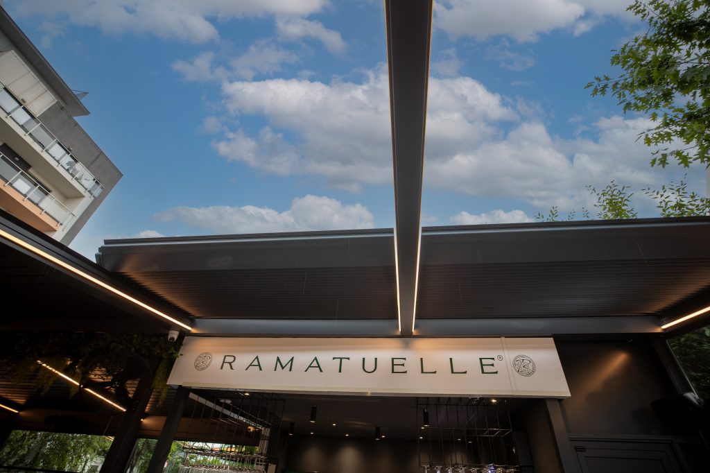 Pergola bioclimatica - Control lumină